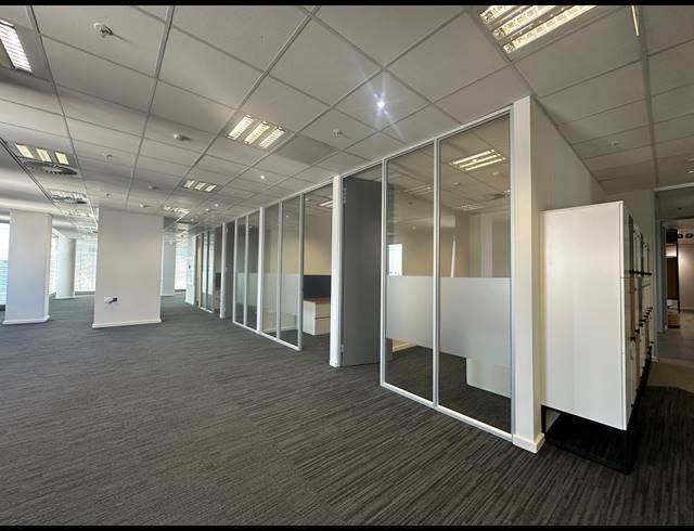 597M² OFFICE TO LET IN SANDTON CENTRAL